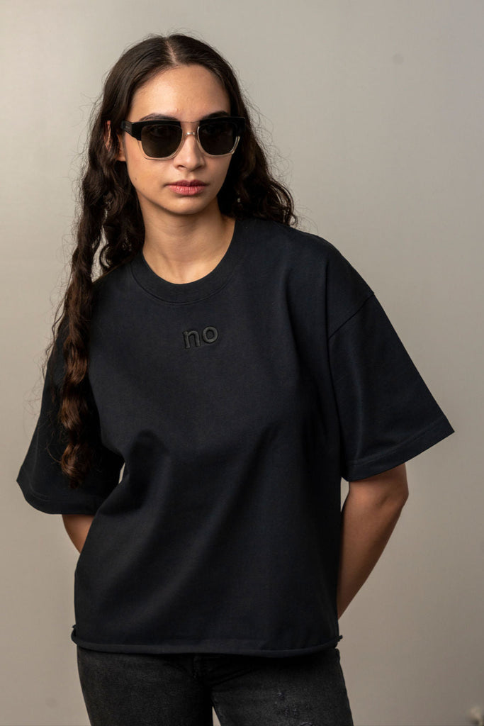 NO Black Embroidered Oversized T-shirt – NINObrand