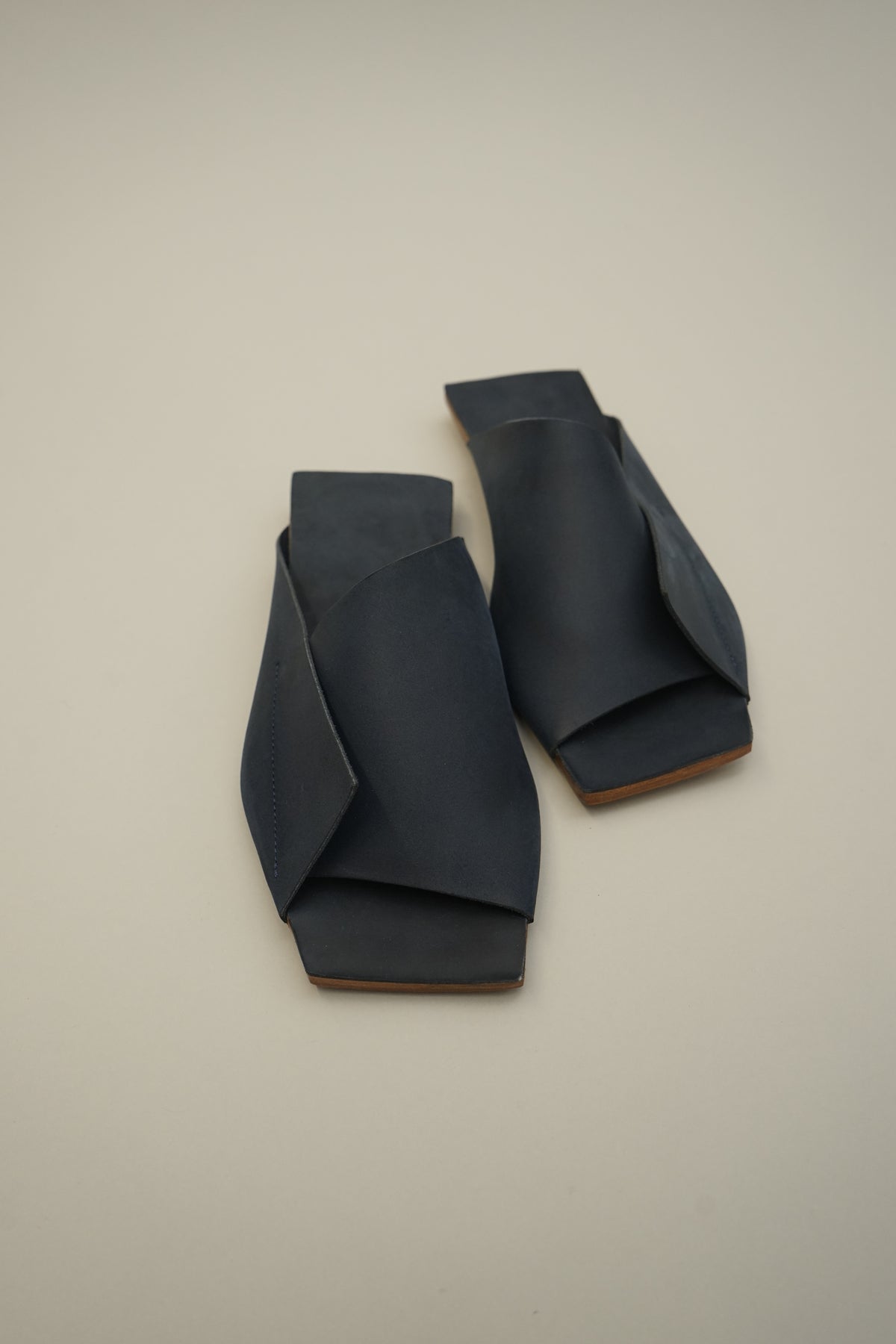 NINObrand Amos slippers image