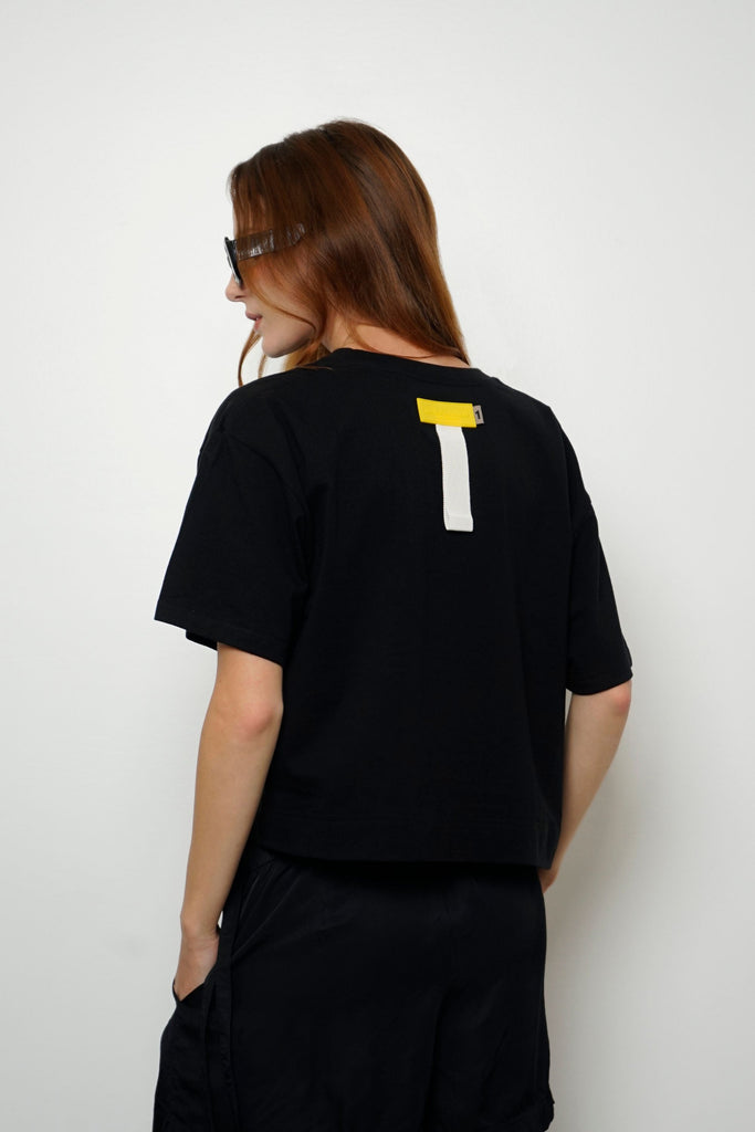【CRITIC】BEBE X CRITIC WORMHOLE LOGO HOTFIX CROP FIT T bebe Logo Apparel | Women's Clothing | Swarovski Crystal