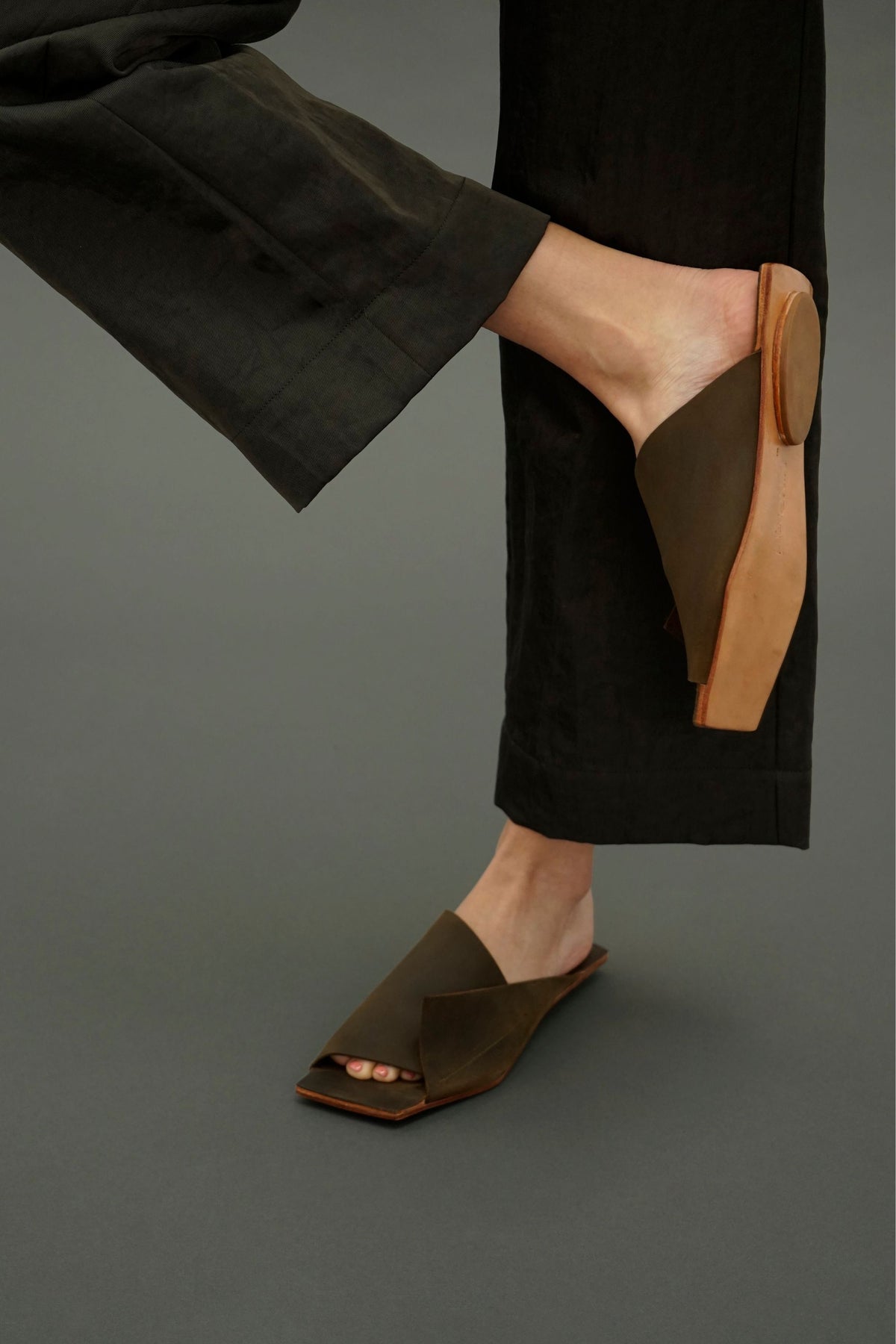 NINObrand Amos slippers image