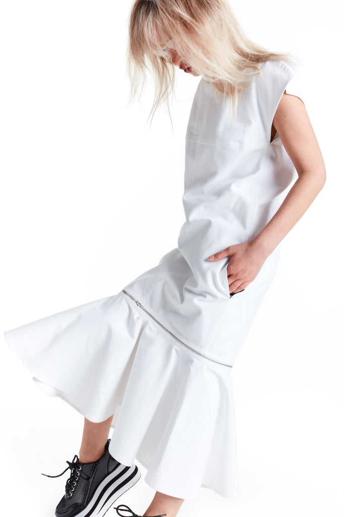 Kesi White